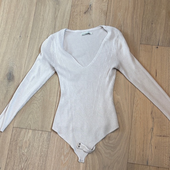 Abercrombie & Fitch Ribbed Cream Bodysuit - Picture 1 of 1